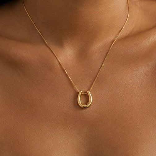 Horseshoe Pendant Necklace