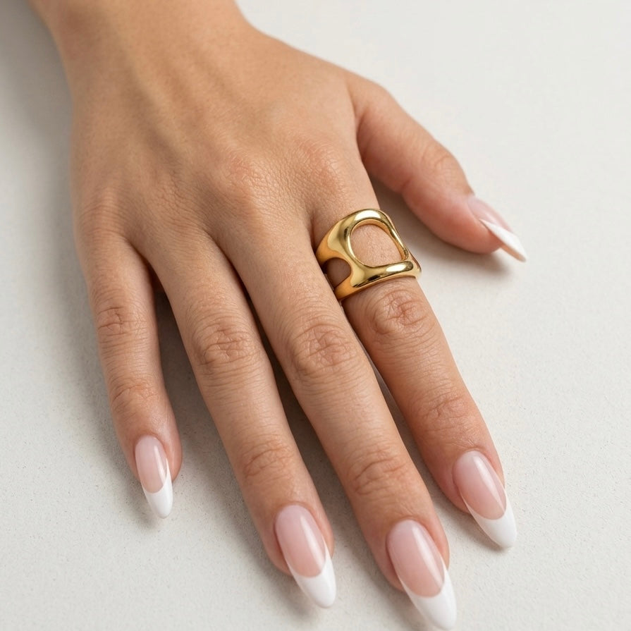 Sculpta Fluid Ring