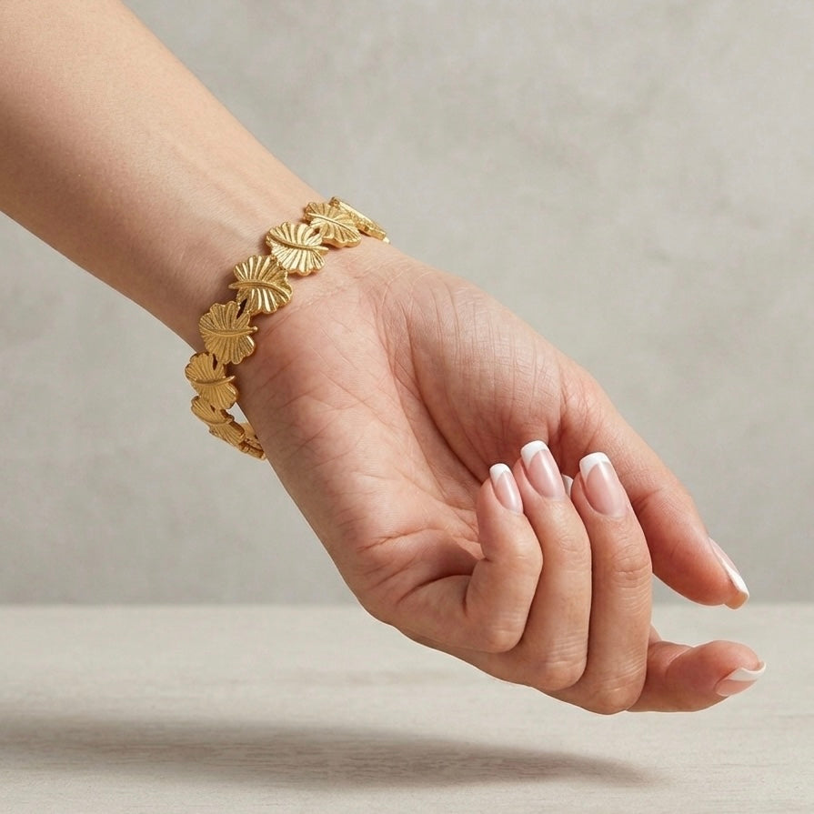 Laurel Leaf Cuff