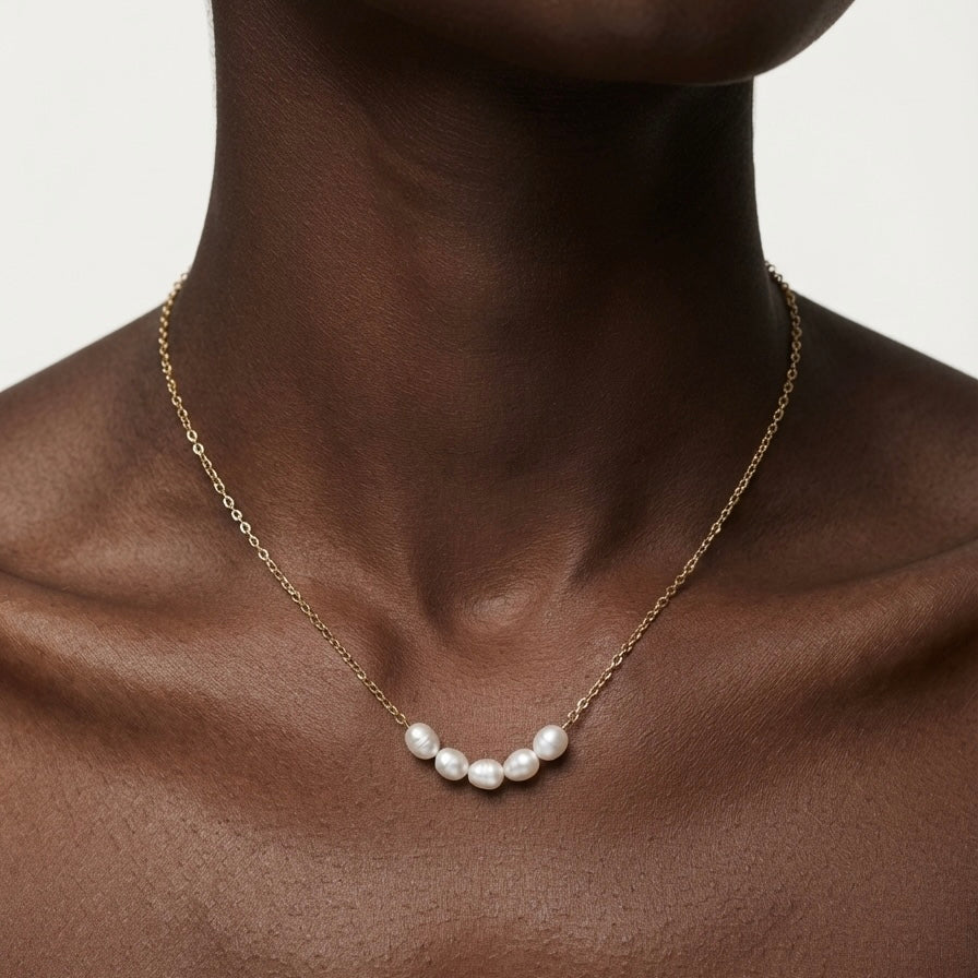 Luna Pearl Necklace