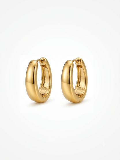 Monroe Chunky Huggie Earrings